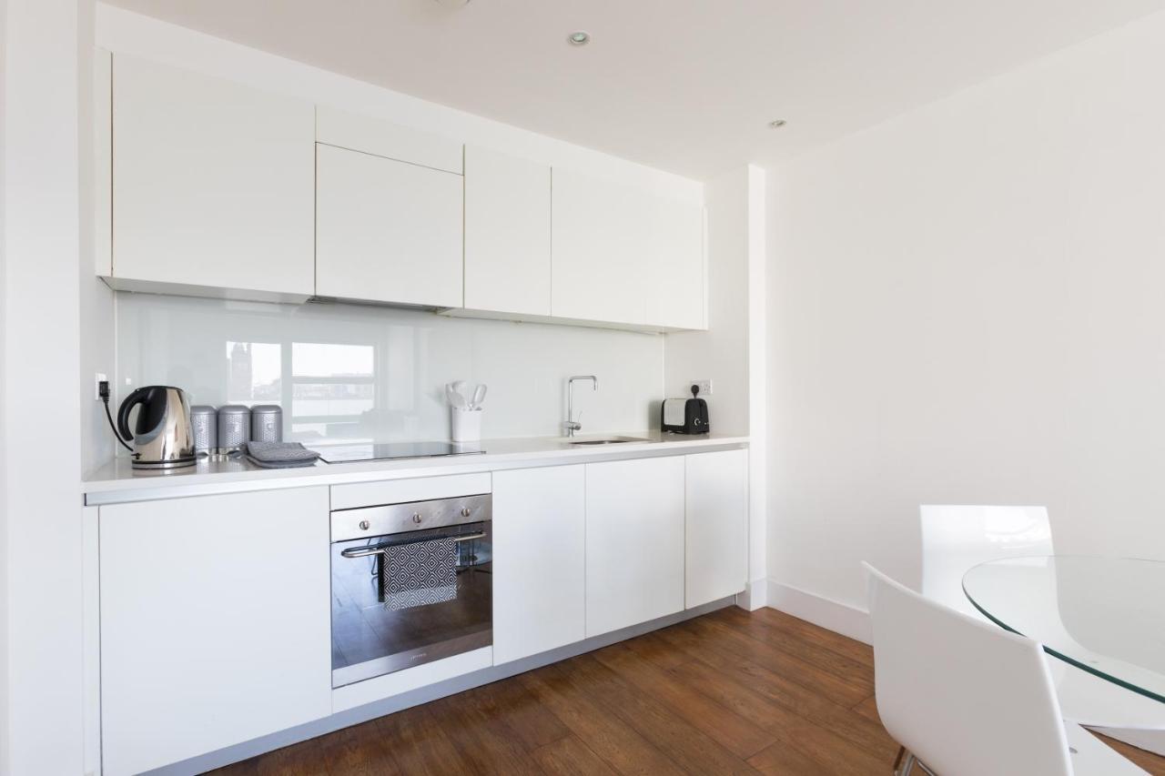 Luxury 2-Bed Flat Parking And Close To The Tube London Exteriör bild