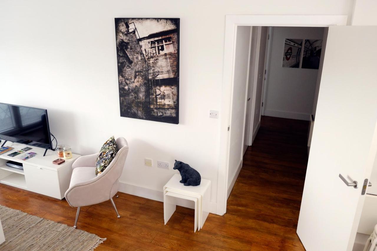 Luxury 2-Bed Flat Parking And Close To The Tube London Exteriör bild