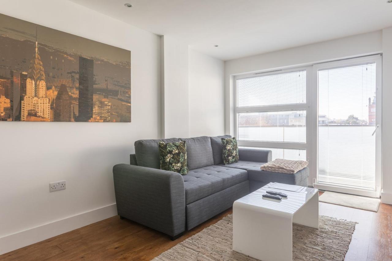Luxury 2-Bed Flat Parking And Close To The Tube London Exteriör bild