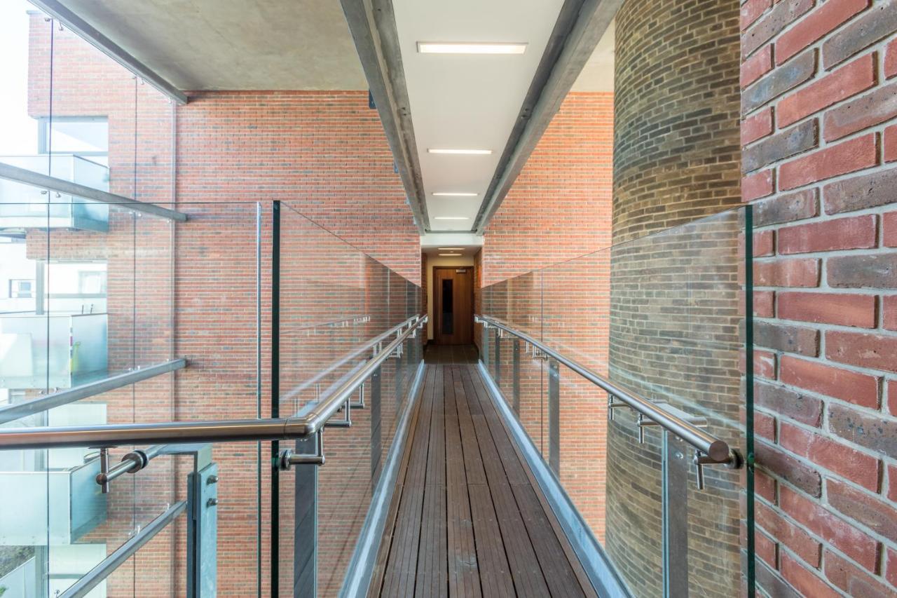 Luxury 2-Bed Flat Parking And Close To The Tube London Exteriör bild