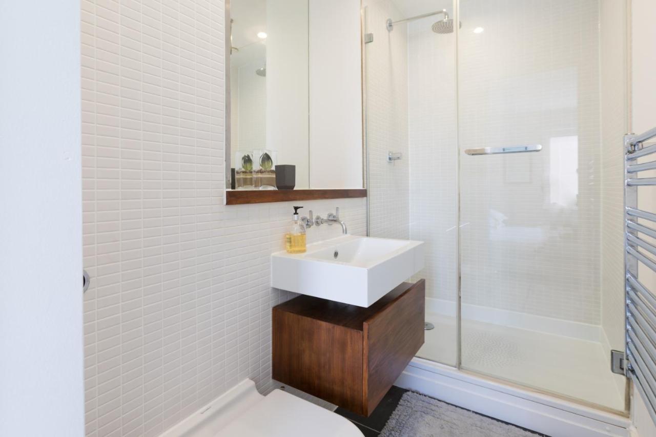 Luxury 2-Bed Flat Parking And Close To The Tube London Exteriör bild